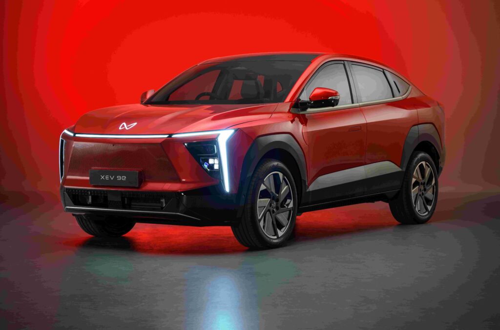 Mahindra XEV9