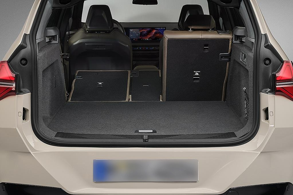 BMW X3’s Design U‑Turn: Futuristic Looks Stir Debate After India Launch